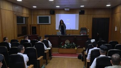 أكاديمية الشرطة تستضيف الدورة التدريبية للصليب الأحمر لمناقشة استخدام القوة في النزاعات المسلحة