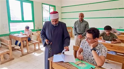 أزهر الشرقية: لا شكاوى من امتحان الإنجليزي في الشهادة الثانوية | صور