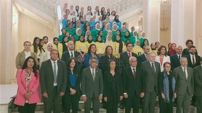 نائب وزير التعليم: مشروع هي تقود يهدف لتخريج طالبات أصحاب حرف للنهوض بالصناعة المصرية