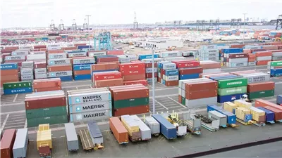 بعد توجيه الرئيس.. خطة وزارة النقل لإنعاش تجارة الترانزيت وإنشاء مركز للتجارة العالمية