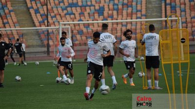استعدادًا لمواجهة غينيا.. بعثة منتخب مصر لكرة القدم تطير إلى المغرب اليوم
