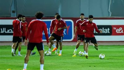 سفير مصر بالمغرب يكشف أعداد جماهير الأهلي في مباراة الوداد