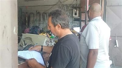 لجنة لإخطار أصحاب المحال التجارية بالتوجه لمركز إصدار التراخيص الموحدة تنفيذا للقانون الجديد ببورسعيد