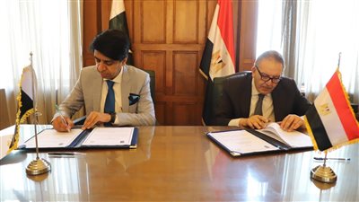 تجارية الإسكندرية توقع اتفاقية تعاون مع وفد تجاري باكستاني