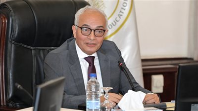 قبل بداية الامتحانات.. اجتماع عاجل لوزير التعليم مع رؤساء لجان الثانوية العامة | بث مباشر