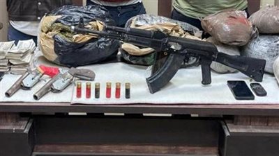 ضبط تشكيل عصابي بحوزته مواد مخدرة وأسلحة نارية قيمتها 400 ألف جنيه