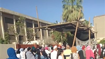 بدء توافد طلاب الثانوية العامة بالقليوبية على لجان الامتحانات 