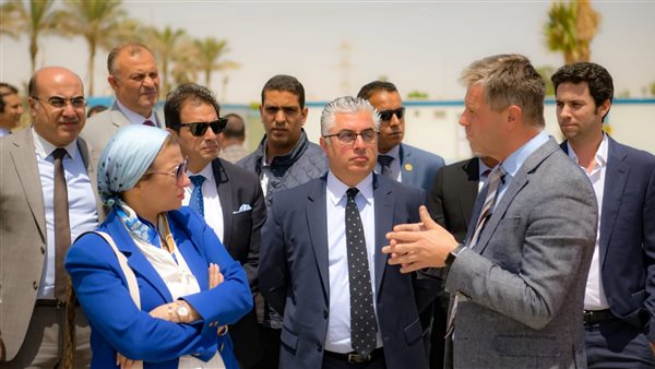 وزيرة البيئة ورئيس