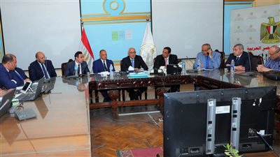 أخبار التعليم اليوم.. كاميرات المراقبة ترصد ملاحظيّن سهلا الغش بامتحانات الثانوية العامة 2023