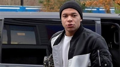 الرحيل أو التجديد.. باريس سان جيرمان يحذر مبابي بشأن عقده