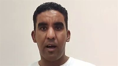 أبويا رباني أبعد عن الحرام.. شاب بالغردقة يعيد 785 ألف جنيه لصاحبها بعد تحويلها بالخطأ | بث مباشر