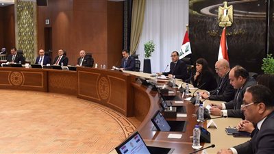 رئيس الوزراء يؤكد جاهزية مصر للبدء الفوري في تفعيل التعاون المشترك مع العراق