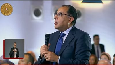 رئيس الوزراء: منظومة المسابقات المركزية محوكمة ومميكنة.. والأكفأ هو من سيحصل على الوظيفة العامة