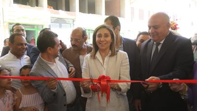 ضمن احتفالات 30 يونيو.. وزيرة الثقافة ومحافظ قنا يفتتحان قصر ثقافة نجع حمادي بعد تطويره