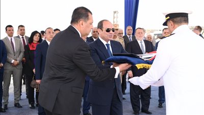 السيسي يشهد افتتاح محطة تحيا مصر متعددة الأغراض بميناء الإسكندرية الكبير | صور