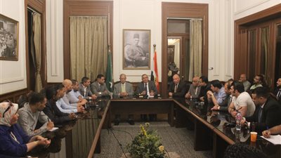 عبد السند يمامة يدير حملته الانتخابية بنفسه في سباق الرئاسة