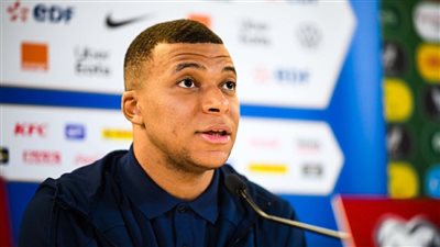 مبابي: هدفي الوحيد هذا الصيف البقاء في باريس سان جيرمان