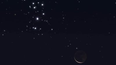 اقتران الهلال بعنقود الثريا يزين سماء الوطن العربي.. وهذه الحالة الوحيدة لرؤيته