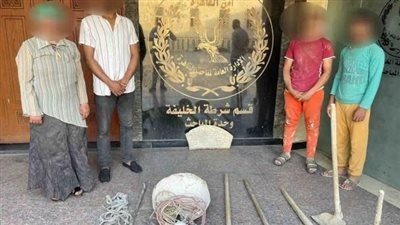 ضبط 3 أشخاص وسيدة لاتهامهم بالتنقيب عن الآثار في القاهرة |صور 