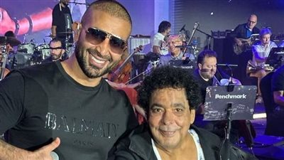 أحمد سعد ينشر صورًا من بروفات حفل مشواري مع محمد منير 