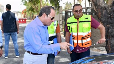 السيسي يتفقد أعمال تطوير عدد من الطرق والمحاور في القاهرة الكبرى | بث مباشر
