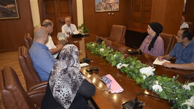 قبل عيد الأضحي.. محافظ بورسعيد يوجه برفع كفاءة شواطىء بورسعيد وتوحيد أسعار الكافتيريات والشماسي