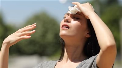 الصحة تحذر من الإجهاد الحراري وتوضح طرق العلاج