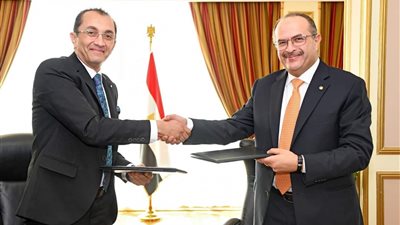 إنتاج حيواني وداجني.. شركة المقاولون العرب توقع بروتوكول تعاون في المجالات التجارية والصناعات الغذائية