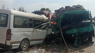 ارتفاع عدد وفيات ومصابي حادث اصطدم سيارة ميكروباص وعربة نقل بالإسماعيلية إلى 20 