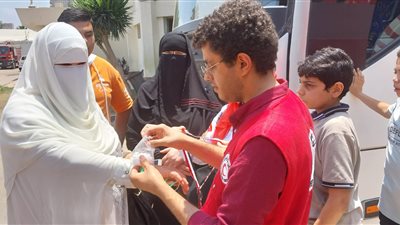 بالزغاريد والأناشيد.. حجاج الدقهلية يودعون ذويهم قبل سفرهم للأراضي المقدسة 