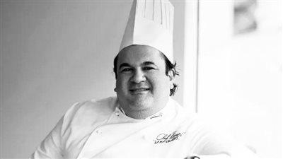 رائد الطبخ اللبناني.. أبرز المعلومات عن الشيف رمزي شويري بعد وفاته