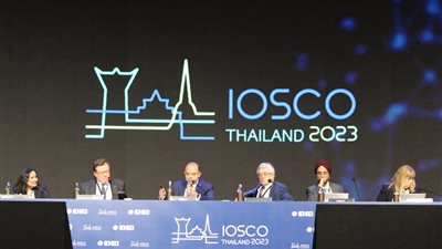 رئيس الرقابة المالية يترأس اجتماع لجنة الأسواق النامية والناشئة بتايلاند