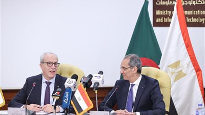 وزير الاتصالات: كابلان بحريان جديدان للربط بين مصر والجزائر يدخلان الخدمة بحلول 2025 