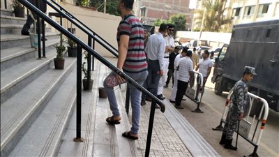 تشديدات أمنية بمحيط جنايات الزقازيق قبل عاشر جلسات محاكمة قاتلة طفلها بالشرقية