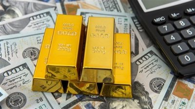 الذهب عيار 21 يسجل 2185 جنيهًا.. واستقرار أسعار الدولار اليوم بالبنوك | بث مباشر