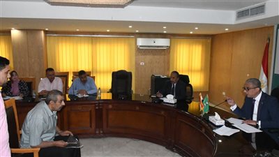 محافظ الفيوم يوجه بإيجاد الحلول الجذرية لعدد من الشكاوى بمختلف القطاعات