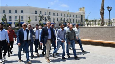 وزير الإسكان يتفقد مشروعات الداون تاون والحي اللاتيني بمدينة العلمين الجديدة