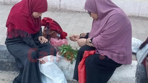 ولية أمر طالبة تقطف