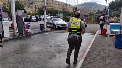 إصابة شرطيين إسرائيليين في إطلاق نار قرب مستوطنة بالضفة الغربية