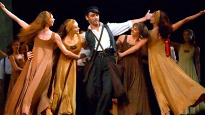 أشهر راقص باليه في روسيا: أتمنى الرقص مع فرقتي على خشبة الأوبرا المصرية