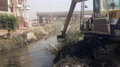 محافظ أسيوط يوجه بتكثيف الأعمال في المشروع القومي لتأهيل وتبطين الترع