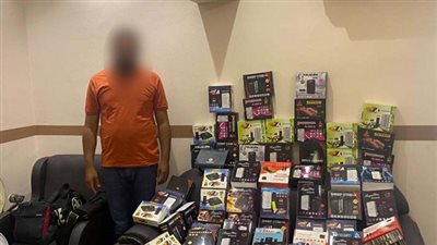 القبض على المتهم بفك شفرة القنوات الفضائية وتوزيعها على المواطنين