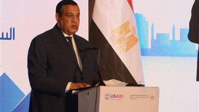 وزير التنمية المحلية يزف بشرى للمواطنين: لن نسحب أي أراضٍ تم استصلاحها