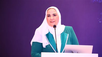 تطلق لأول مرة.. وزيرة التضامن: مبادرة الأب القدوة لتأكيد دوره في تأمين الكيان الأسري