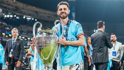 باريس سان جيرمان يتقدم على الأندية السعودية في سباق التعاقد مع برناردو سيلفا 