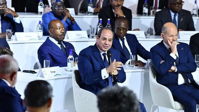 السيسي يشارك في الجلسة الختامية لقمة ميثاق التمويل العالمي الجديد بباريس | صور