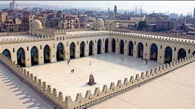 وسائل إعلام هندية: رئيس الوزراء ناريندرا مودي يزور مسجد الحاكم بأمر الله خلال رحلته إلى مصر