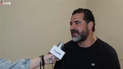 محمود حافظ ينتقد السوشيال ميديا: الأمهات والبنات بقوا يشتمو عشان الفلوس