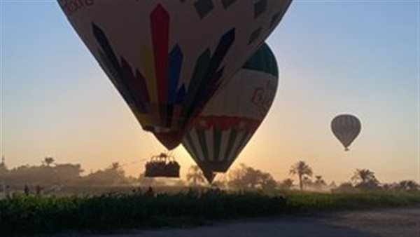 البالون الطائر في