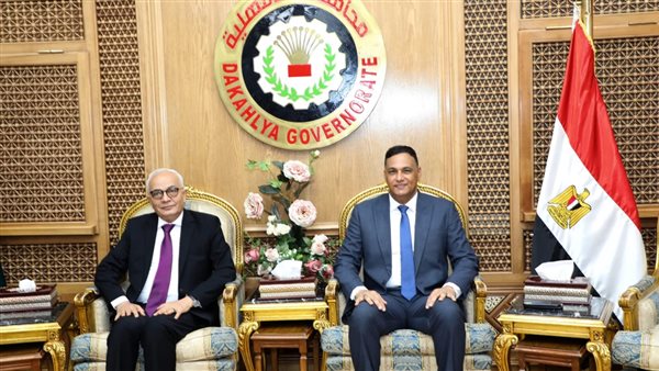 وزير التعليم ومحافظ